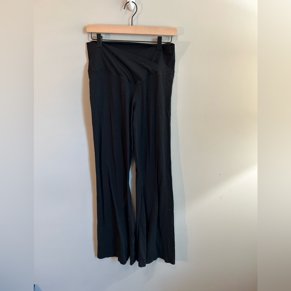 Offline by Aerie Real Me High Waisted Crossover Flare Leggings